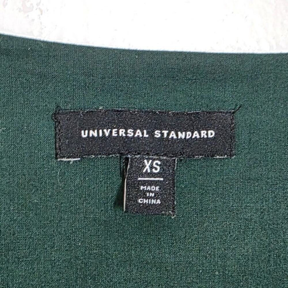 Universal Standard Tracy Linen Wrap Dress in Forest Green Hi Low Tulip Hem - Picture 4 of 9